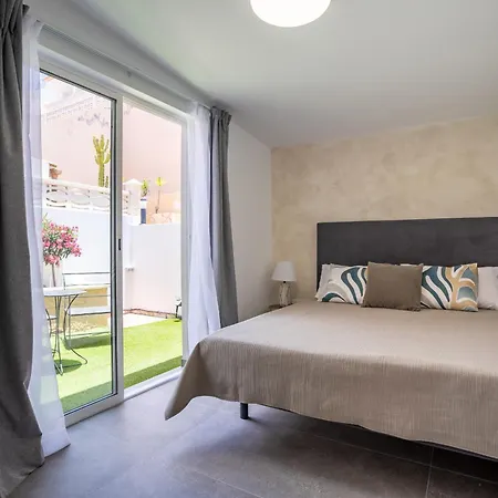 Family With Pool And Sea View By Lovetenerife Costa Adeje (Tenerife)