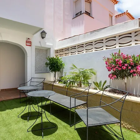 Family With Pool And Sea View By Lovetenerife אדחה