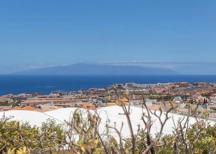 Family With Pool And Sea View By Lovetenerife Сasa de vacaciones *