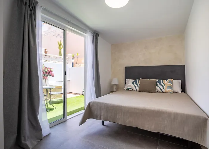 Family With Pool And Sea View By Lovetenerife Costa Adeje (Tenerife)