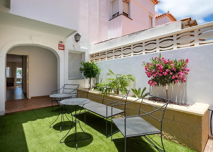 Family With Pool And Sea View By Lovetenerife Costa Adeje (Tenerife)