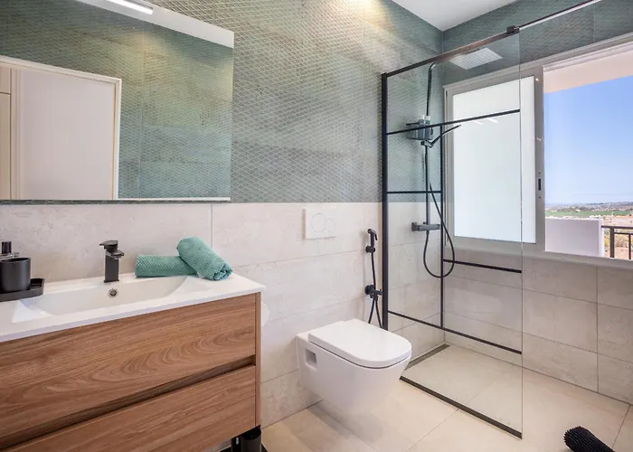 Family With Pool And Sea View By Lovetenerife Сasa de vacaciones