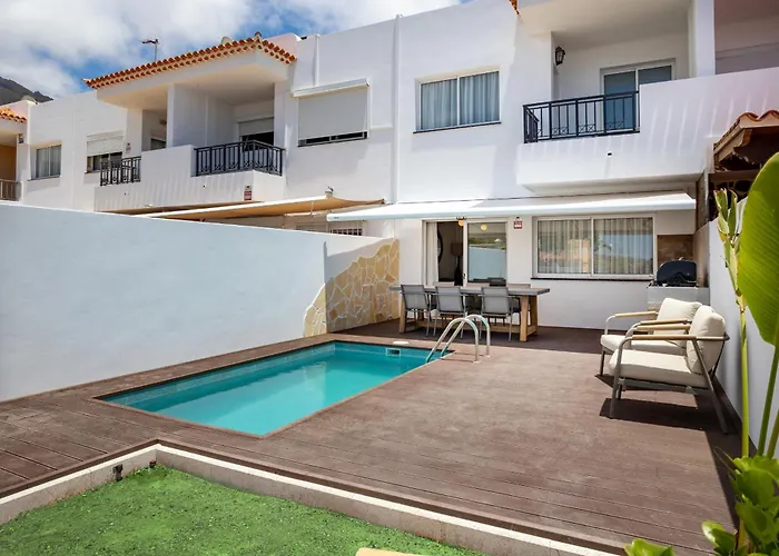 Family With Pool And Sea View By Lovetenerife